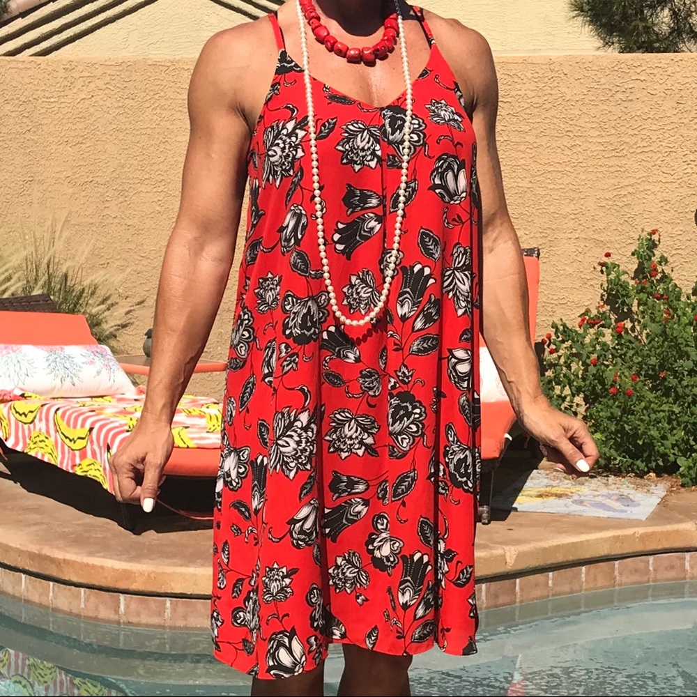 Vince Camuto Red Floral racer back Dress - Picture 3 of 8